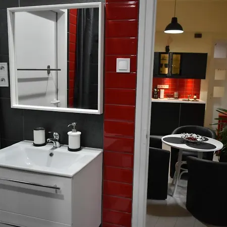 Foter Apartmanhaz *