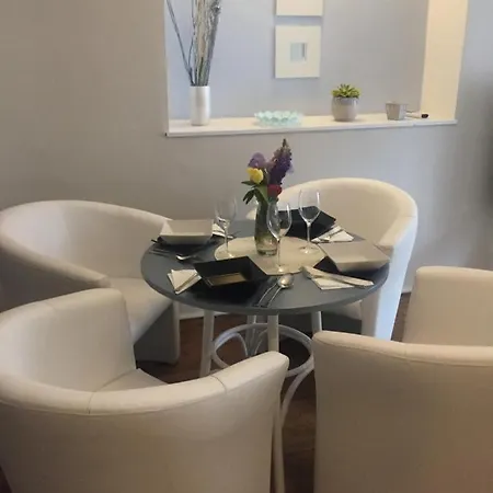Foter Apartmanhaz *