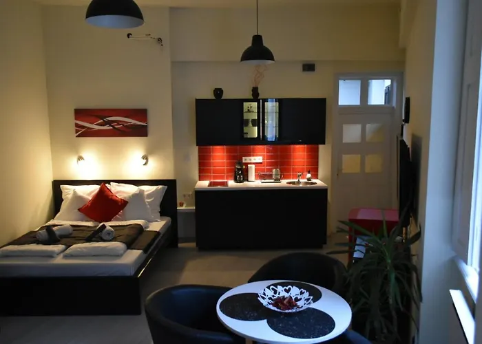 Foter Apartmanhaz *
