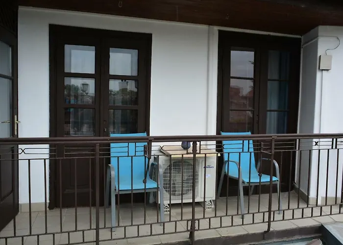 Foter Apartmanhaz *