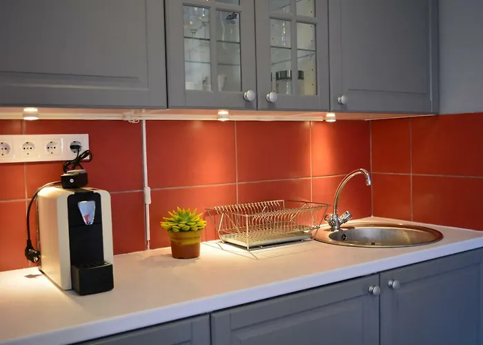 Főtér Apartman *