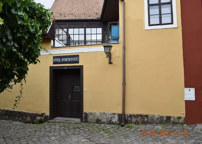 Lägenhet Foter Apartmanhaz *